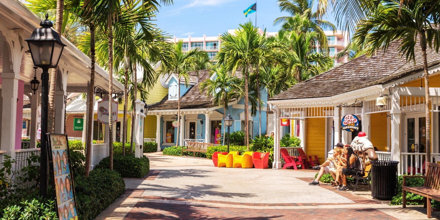 Private taxi sightseeing ride in Nassau, Bahamas